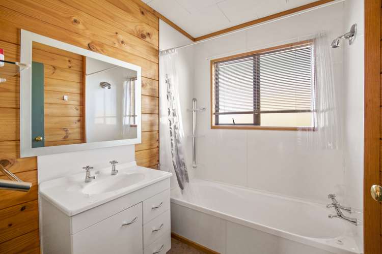 71 Cedar Drive Kelvin Heights_12