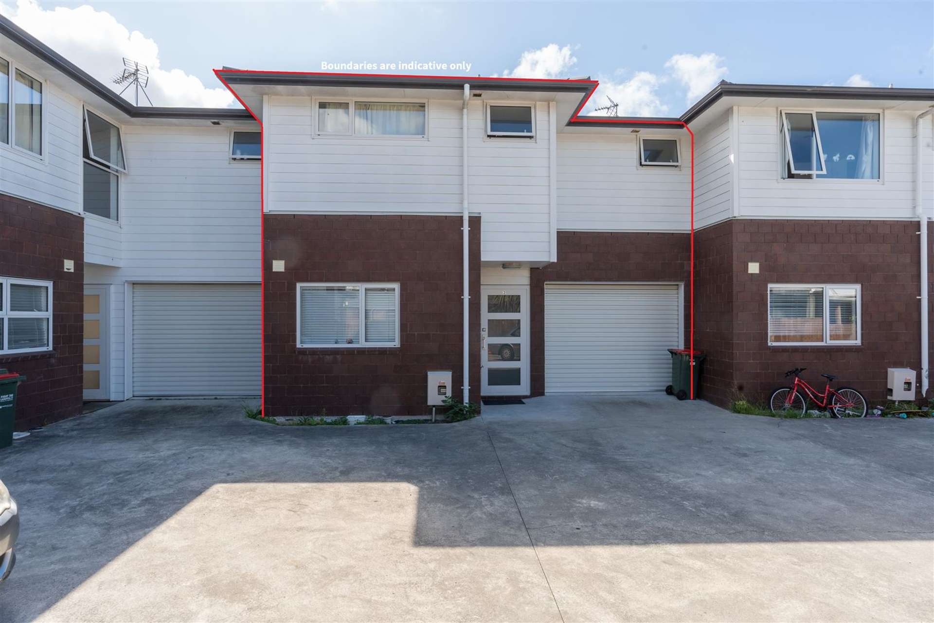 2/4 Littler Place Hamilton East_0