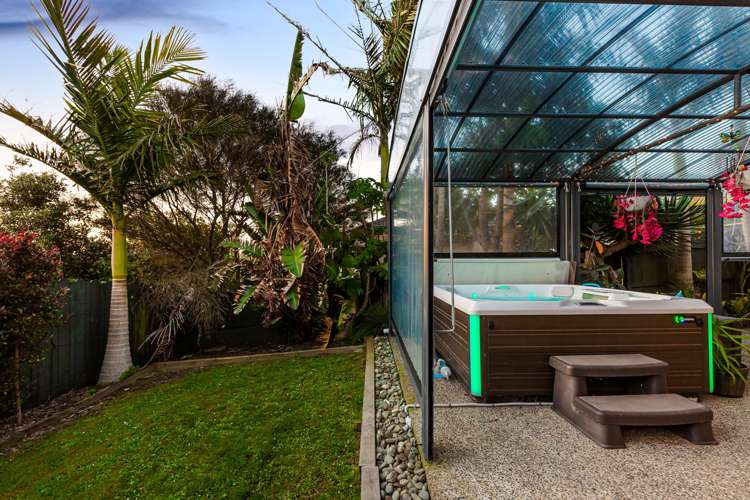 38 Seamount Drive Red Beach_17