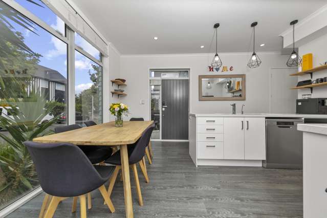 7 Torea Tai Road Hobsonville_4