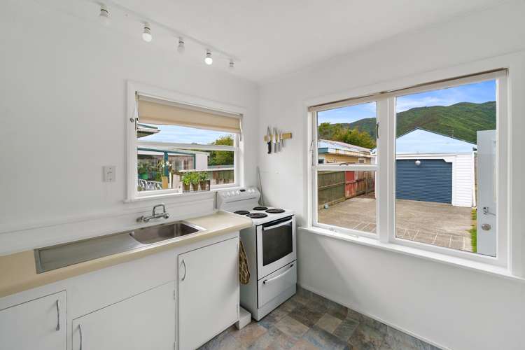 96 Frederick Street Wainuiomata_7