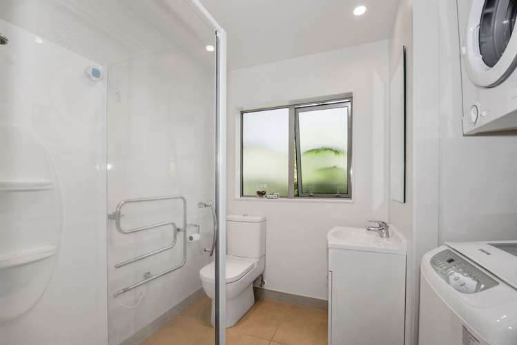 12a Withers Road Glen Eden_10