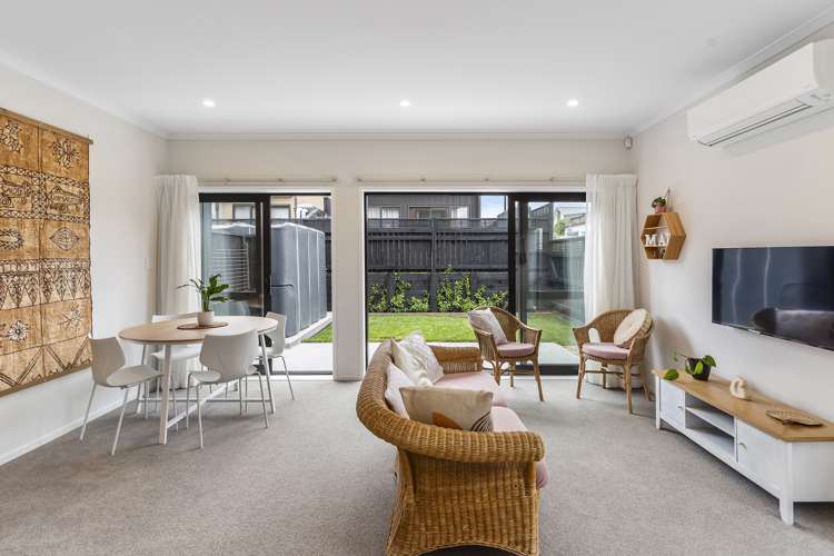 1 Hiwi Rakau Rise Westgate_9