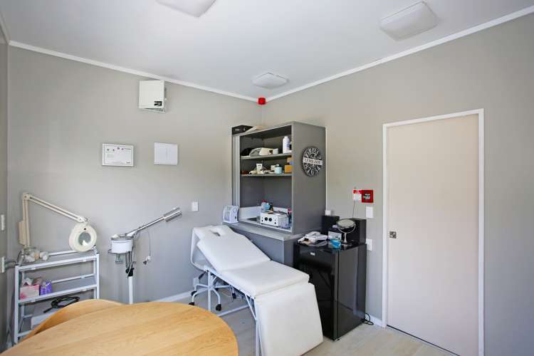 35 Ti Tree Way Hunua_14