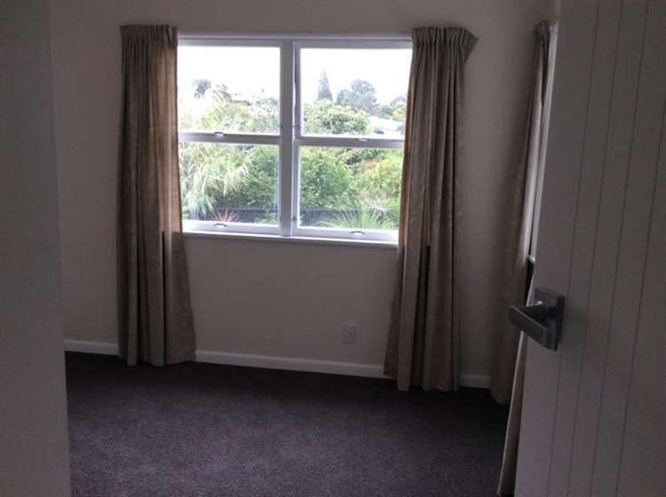 18 Churchill Avenue Richmond_5