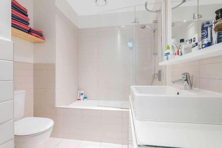 914/30 Beach Road Auckland Central_9