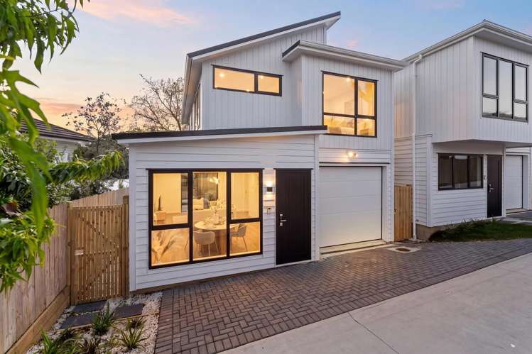 82D Hillcrest Avenue_0