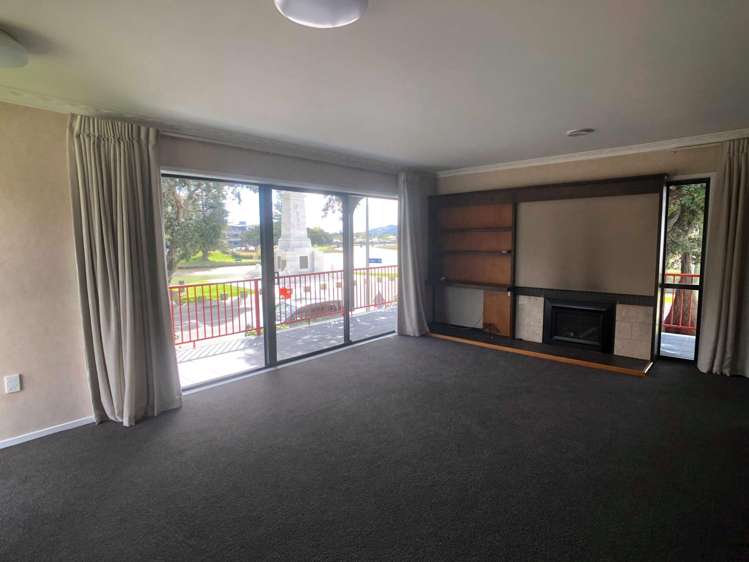 71 Esplanade Kaiti_12