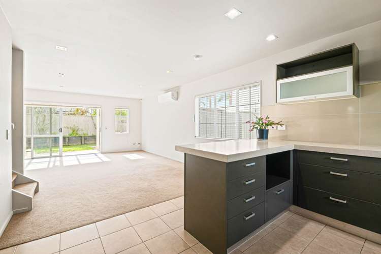 14/9 Georgia Terrace Albany_7