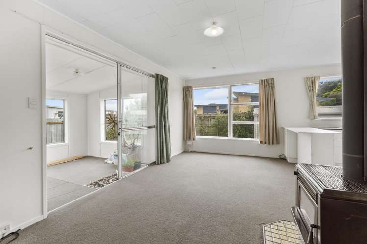 6B Robert Mckeen Otaki Beach_5