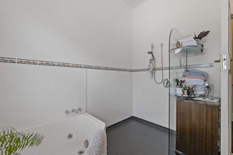 45 Brecon Road Stratford_16