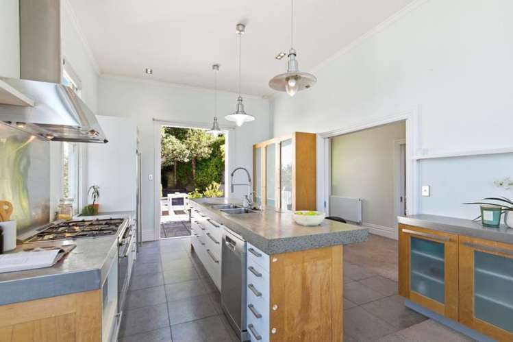 8 Bruce Avenue Brooklyn_4