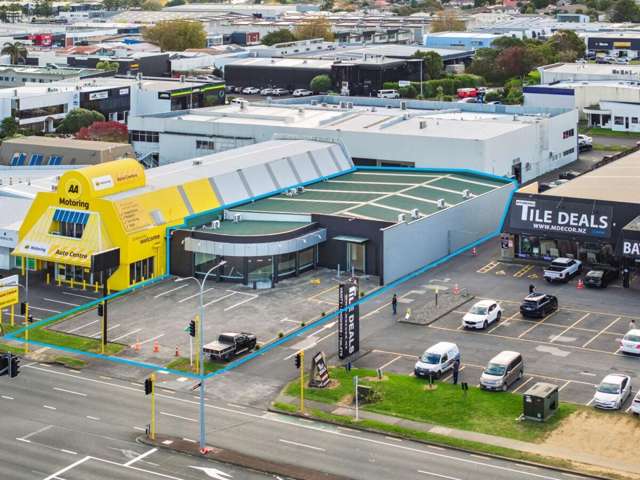 High-Profile Manukau Retail Space