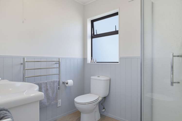 28 Kahurangi Drive Rangatira Park_8