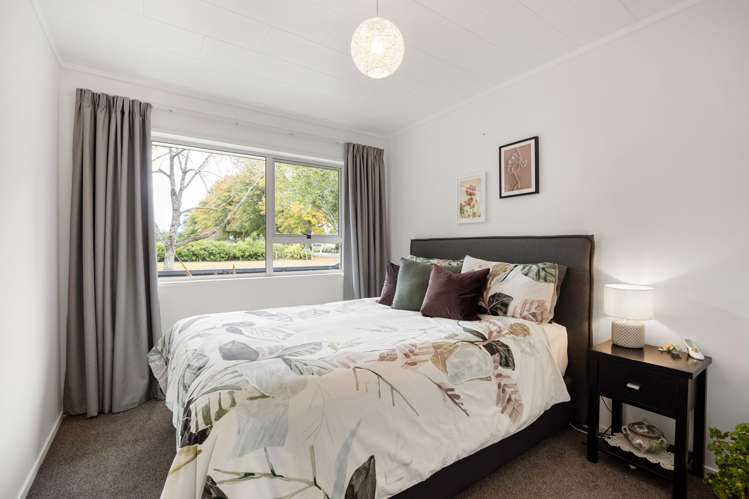 164 Burns Street Leamington_13