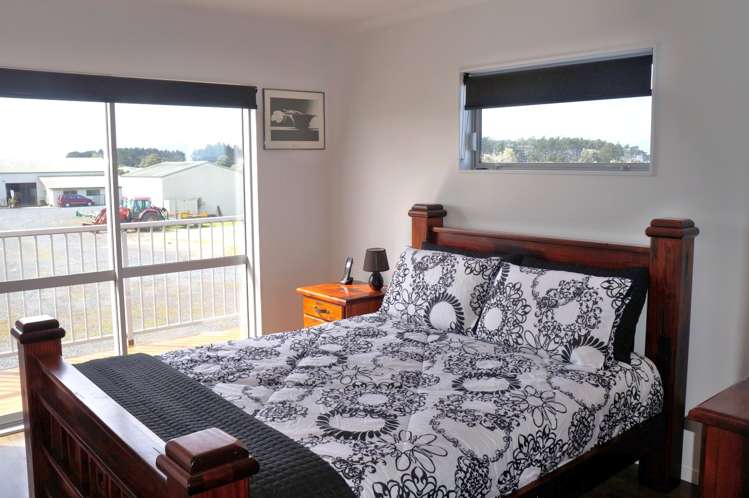25 Ocean View Rise Ruakaka_12