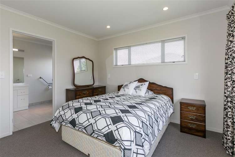 2a McNaughton Place 2108_9