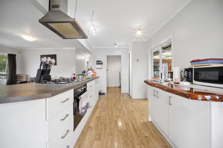 13 Gladfield Lane Te Atatu Peninsula_13