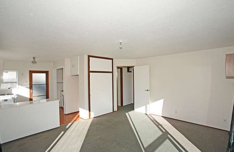 2/181 Springs Road Hornby_6