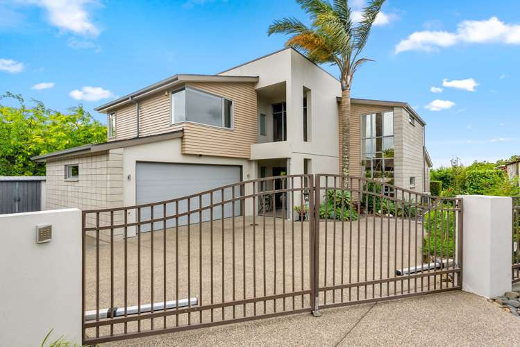 16 Pescara Point Karaka_2