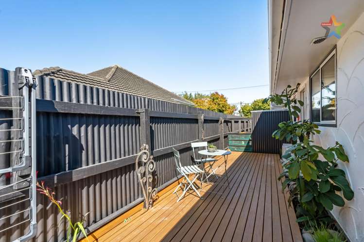 2/43 Leighton Avenue Waiwhetu_18
