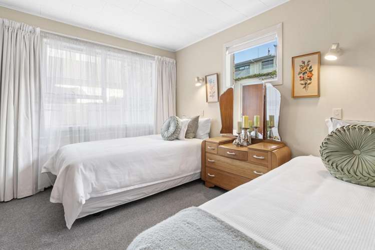 6 Julian Place Westown_11