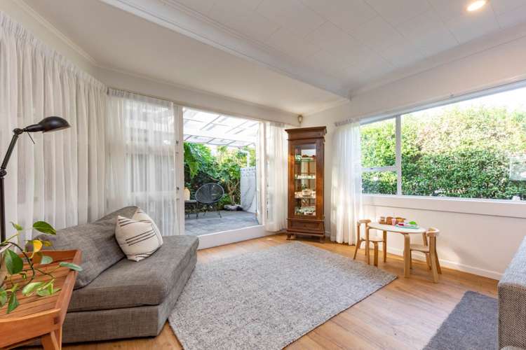 2a Lantana Road New Lynn_9