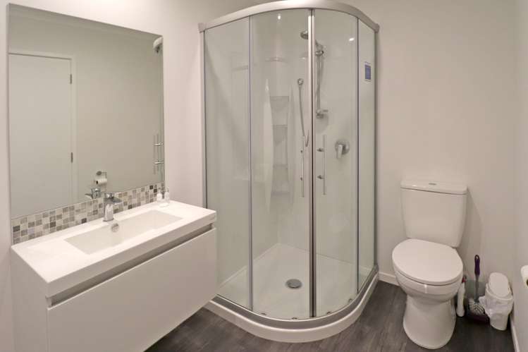 6/5 Jones Crescent Melville_11