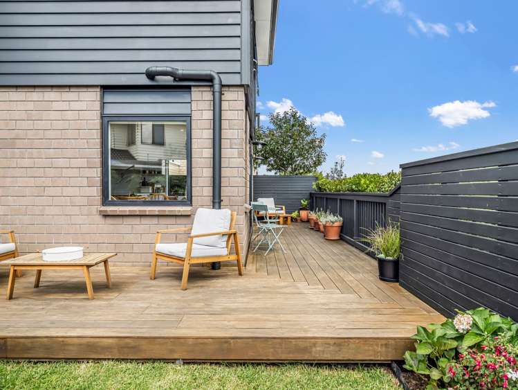 1 Nga Waka Place Mangere_10