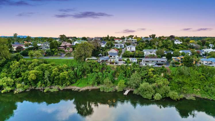 363 River Road Claudelands_1