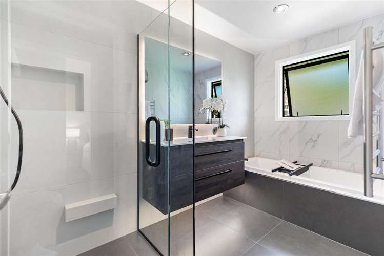 8 Quill Street Dalefield/Wakatipu Basin_16