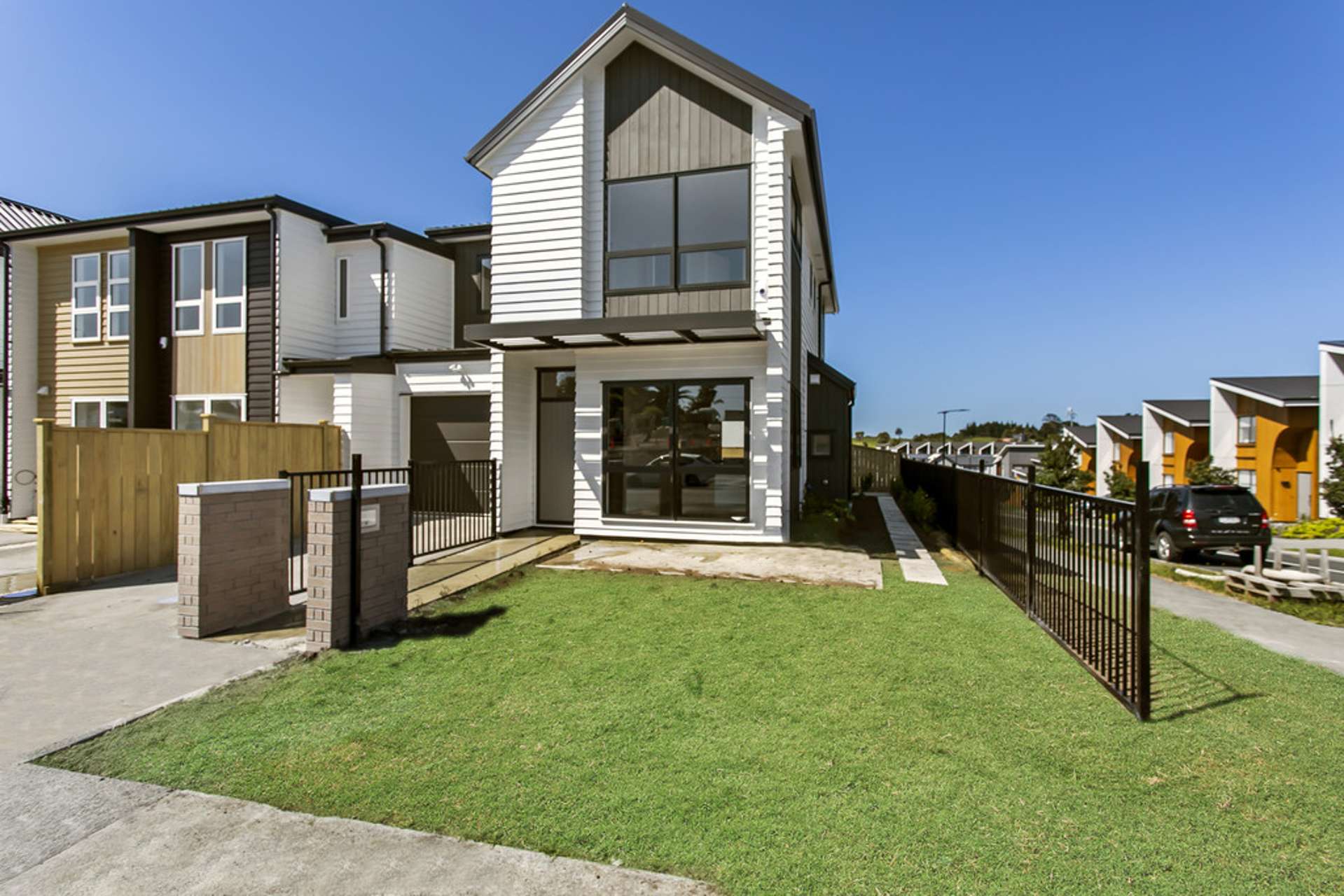 219 Jack Lachlan Drive Beachlands_0