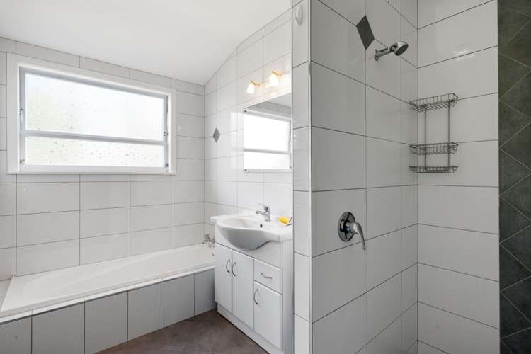 38 Byron Street Leamington_13