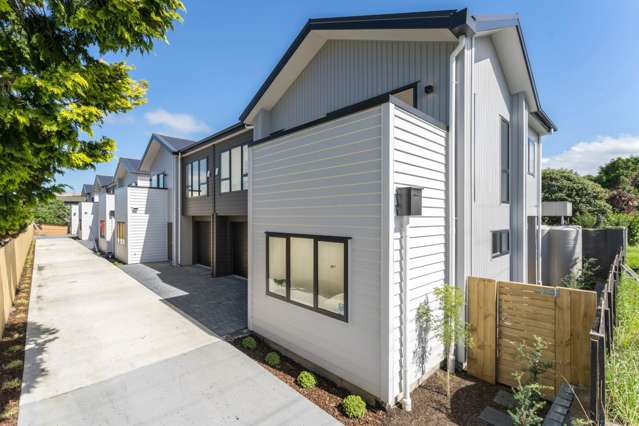 14C River Road Te Atatu Peninsula_1