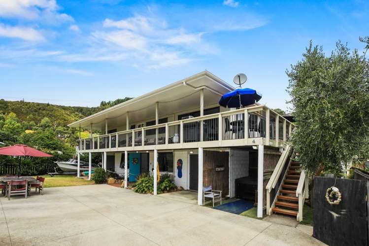 4 Te Puru Creek Road_0