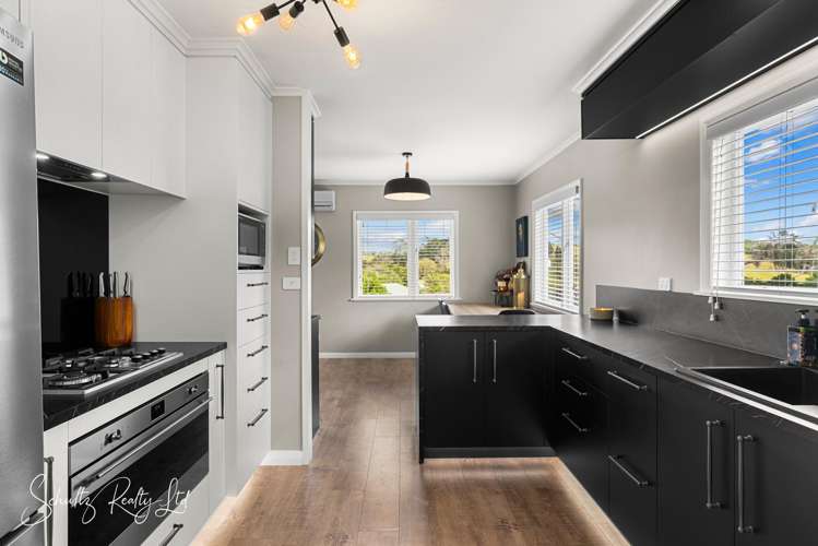 16 Whaka Road Maungaturoto_7