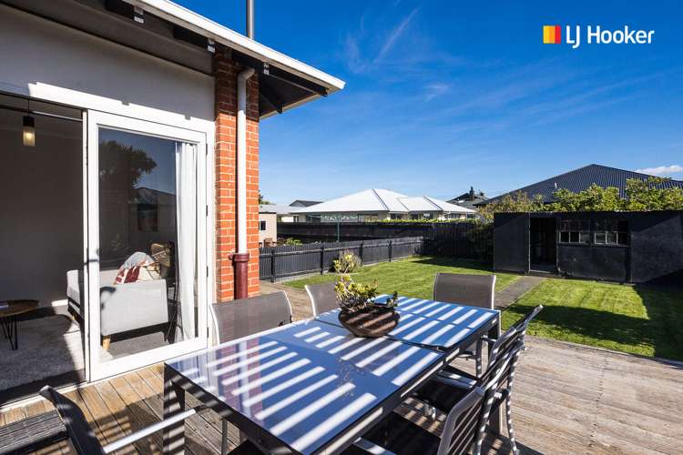 16 Crest Street Tainui_12