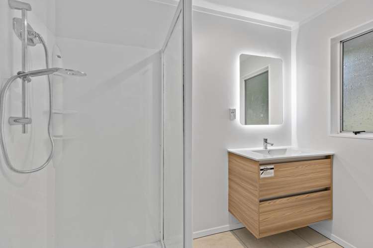 7 Tralee Place Johnsonville_17