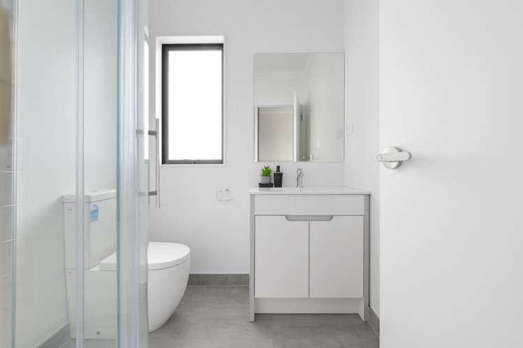 4/137 Avalon Drive Nawton_9