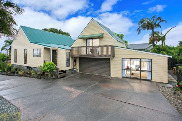 8 Panorama Court Red Beach_2