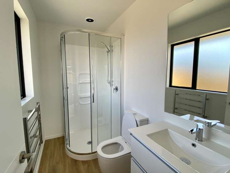 179 Faringdon Boulevard 11103_8