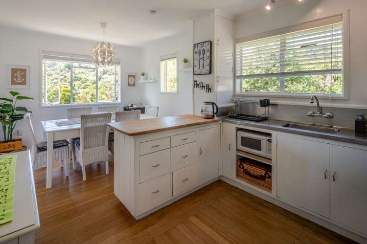 7 Watson Street Akaroa_6