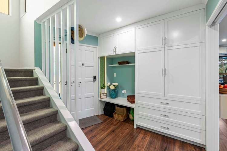 16 Hurstbourn Priors Goodwood Heights_14