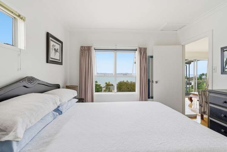 45 Seaview Road Cable Bay_15
