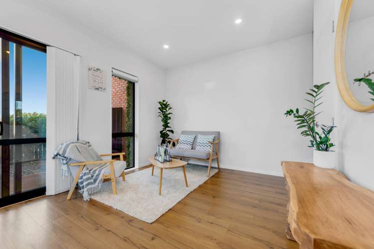 28 Treeline Lane Flat Bush_6