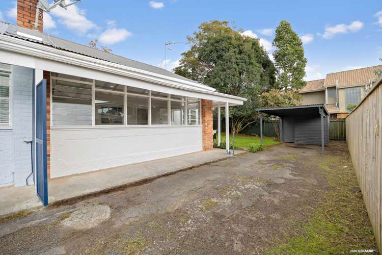 1/9 August Place Greenlane_12