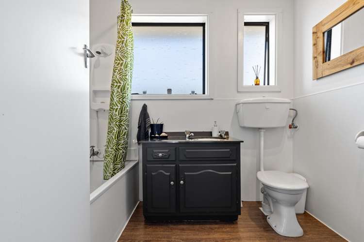 69 Greenhaven Drive Burwood_15