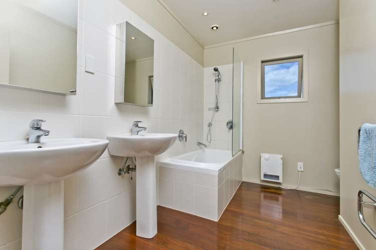 1 Chevron Place Castor Bay_13