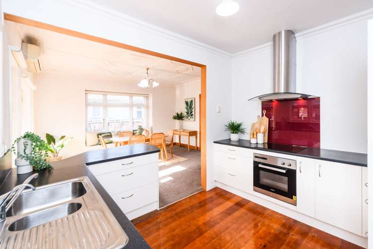 18 Mahoe Avenue Takaro_13