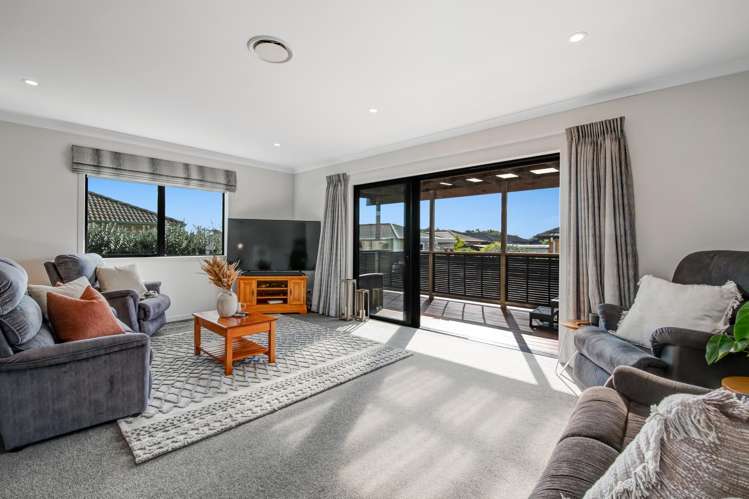 7 Raabia Close Parakai_6